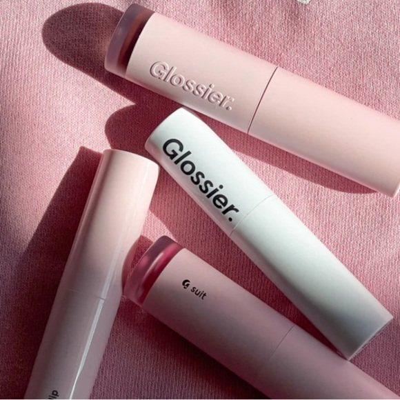Glossier G Suit soft touch lip crème Lane NWT - Picture 3 of 4